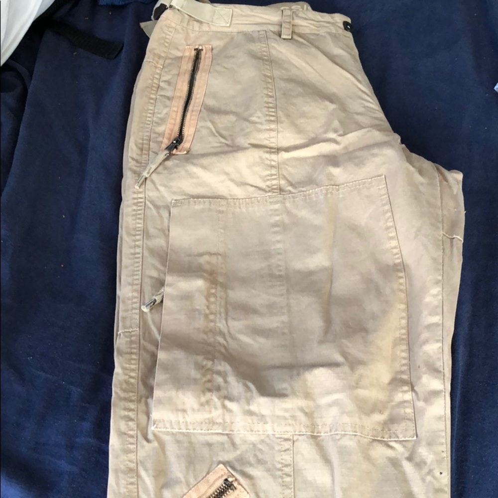 Badge fashion flared pants